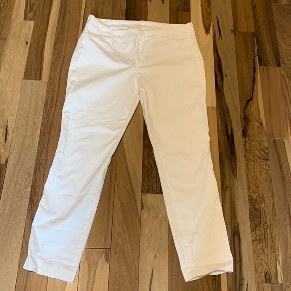 Old Navy Pants - Old Navy White Pixie Pants size 10